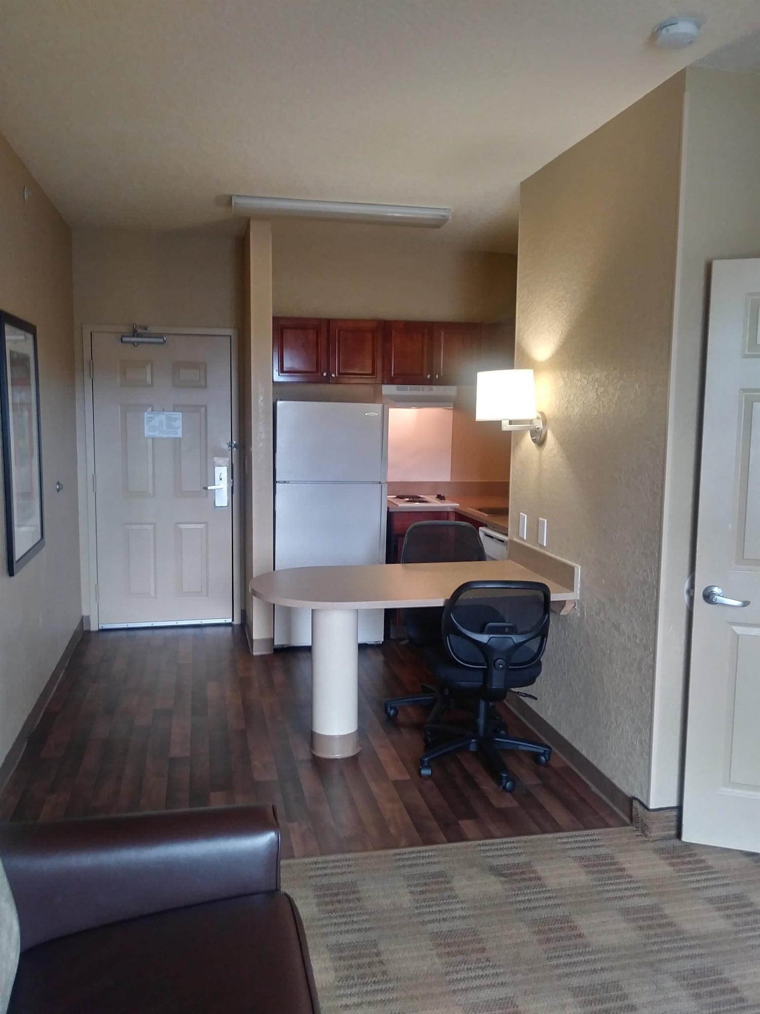 Extended Stay America Suites - Orlando - Southpark - Commodity Circle Oak Ridge Buitenkant foto