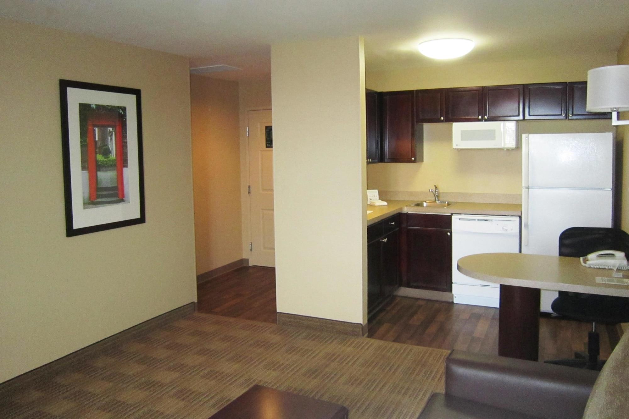 Extended Stay America Suites - Orlando - Southpark - Commodity Circle Oak Ridge Buitenkant foto