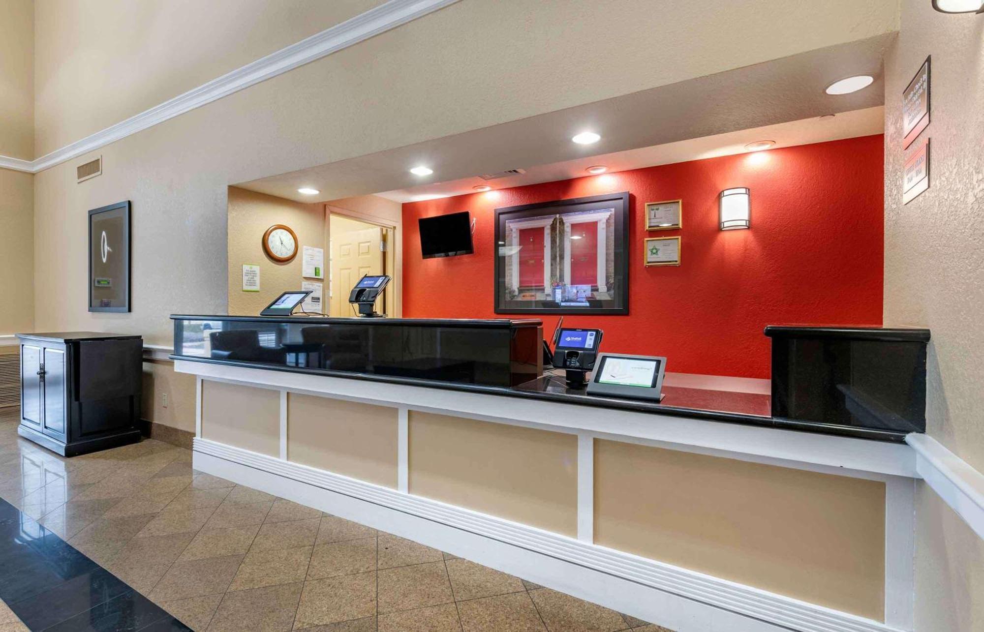 Extended Stay America Suites - Orlando - Southpark - Commodity Circle Oak Ridge Buitenkant foto